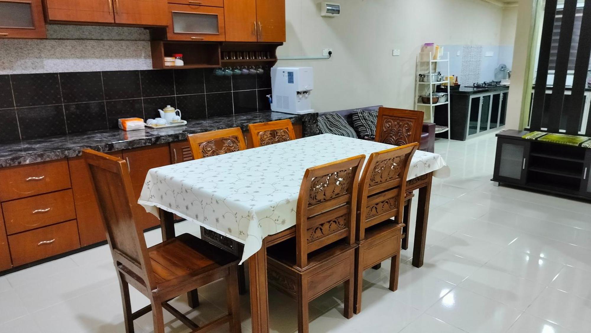 Zr Homestay ジトラ エクステリア 写真